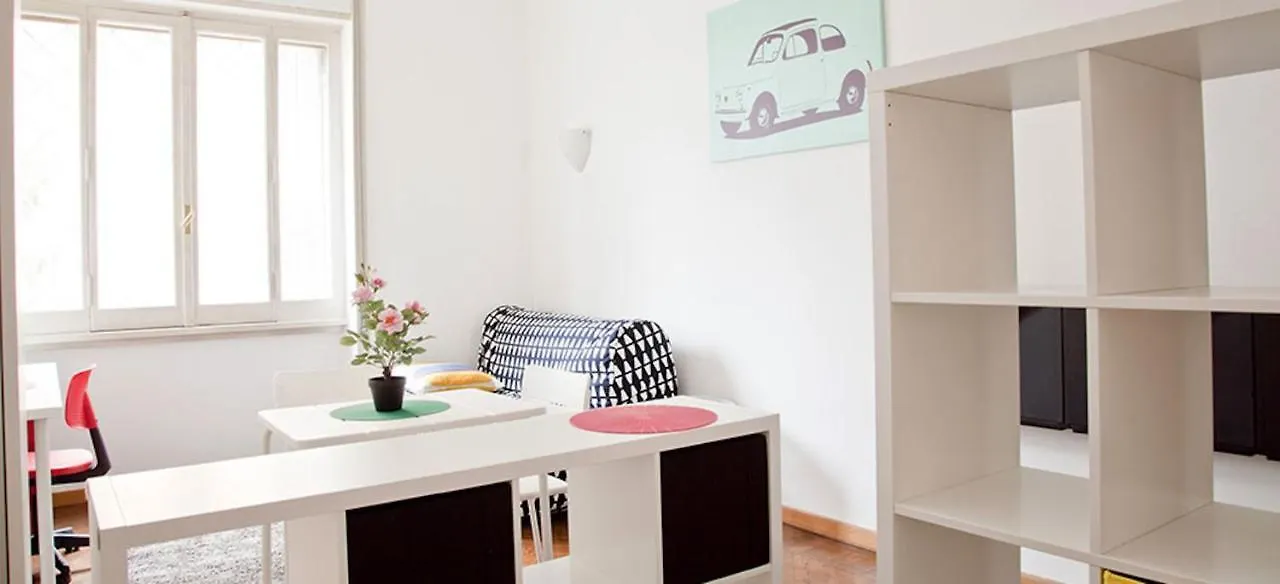 Kamchu Apartments: Villa Ada Roma Affittacamere