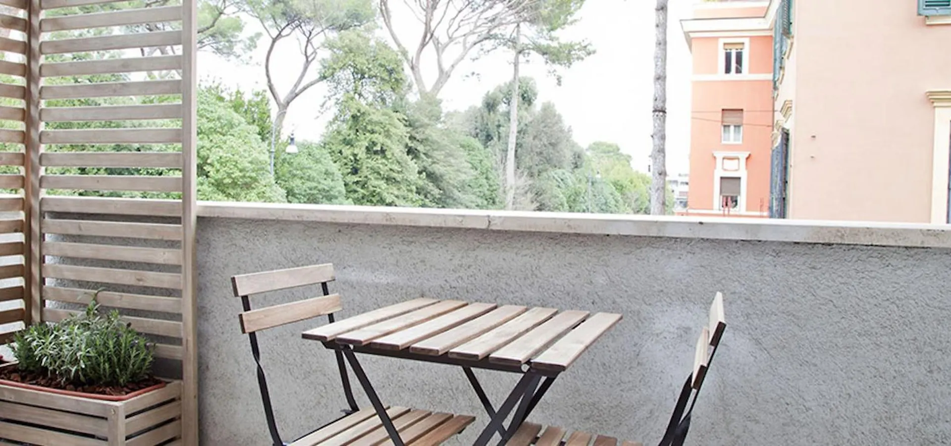 Kamchu Apartments: Villa Ada Roma 0*,