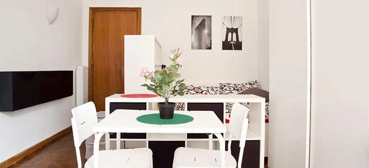 Gasthuis Kamchu Apartments: Villa Ada Rome